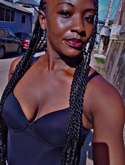 Profil de Diane, une femme célibataire de 24 ans à Douala