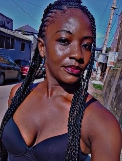 Profil de Diane, une femme célibataire de 24 ans à Douala