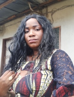 Profil de Brigitte, une femme célibataire de 30 ans à Cotonou