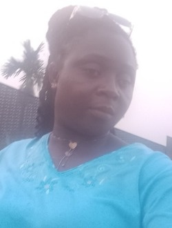 Profil de Cécile, une femme célibataire de 37 ans à Yaoundé