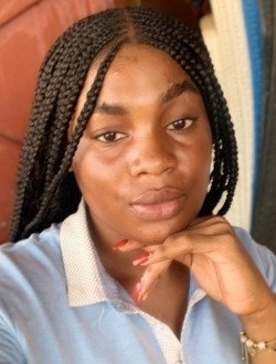 Profil de Yvana, une femme célibataire de 24 ans à Yaoundé