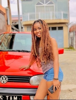 Profil de Léa, une femme célibataire de 26 ans à Toamasina