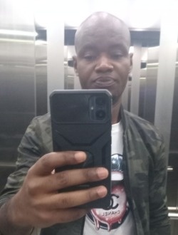 Profil de Serge, un homme célibataire de 40 ans à Bingerville