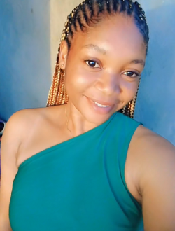 Profil de Laure, une femme célibataire de 26 ans à Yaoundé