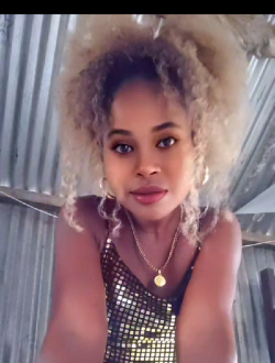Profil de Christiaanah, une femme célibataire de 32 ans à Antalaha