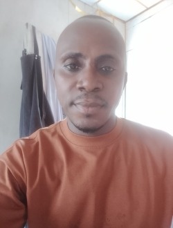Profil de Gloria, un homme célibataire de 42 ans à Kinshasa