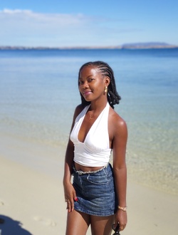 Profil de Francia, une femme célibataire de 26 ans à Antalaha