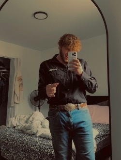 Profil de Bryan, un homme célibataire de 21 ans à Thetford Mines