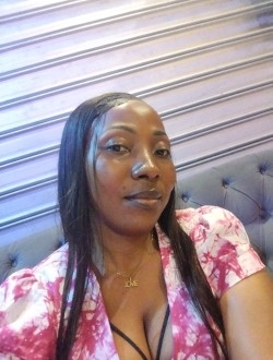 Profil de Cybelle, une femme célibataire de 33 ans à Douala