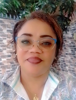 Profil de Chimène, une femme célibataire de 54 ans à Libreville