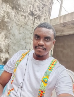 Profil de Cheickna, un homme célibataire de 32 ans à Yopougon