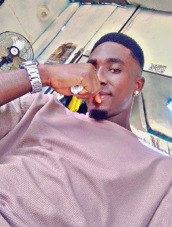 Profil de Bryan, un homme célibataire de 26 ans à Abidjan