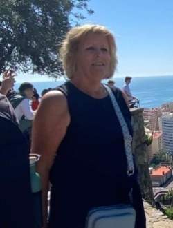 Profil de S, une femme célibataire de 68 ans à Québec