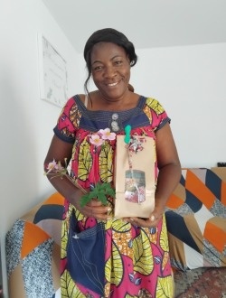 Profil de Marie Chantale, une femme célibataire de 57 ans à Douala