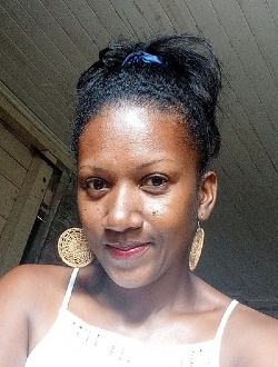 Profil de Alice, une femme célibataire de 38 ans à Toamasina