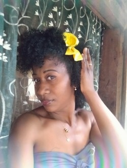 Profil de Elisa, une femme célibataire de 34 ans à Mahanoro