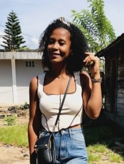 Profil de Dellia, une femme célibataire de 27 ans à Sambava