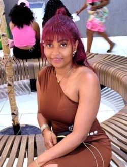 Profil de Luna, une femme célibataire de 34 ans à Aba