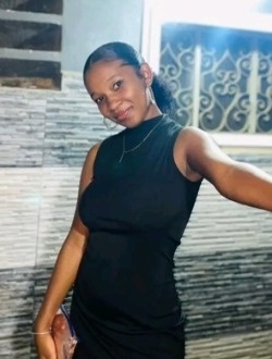 Profil de Jennifer Lahady, une femme célibataire de 22 ans à Antalaha
