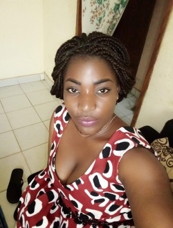 Profil de Laurence Tatiana, une femme célibataire de 34 ans à Yaoundé