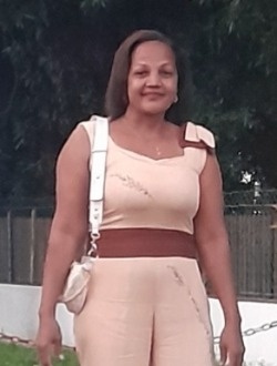 Profil de Clarita, une femme célibataire de 41 ans à Ambila-Lemaitso