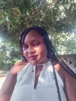 Profil de Nadine, une femme célibataire de 36 ans à Yaoundé