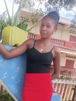 Profil de Aurelie, une femme célibataire de 35 ans à Sambava
