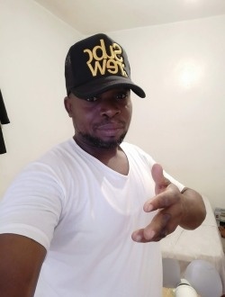 Profil de Eric, un homme célibataire de 45 ans à Casablanca
