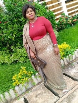 Profil de Aissatou Harouna, une femme célibataire de 37 ans à Yaoundé
