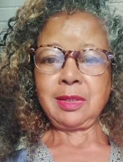 Profil de Hanitra, une femme célibataire de 68 ans à 67 Ha
