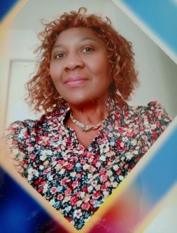 Profil de Justine, une femme célibataire de 62 ans à Angers
