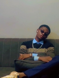 Profil de Louqmane, un homme célibataire de 21 ans à Bamako