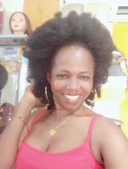 Profil de Sidonie, une femme célibataire de 47 ans à Abata