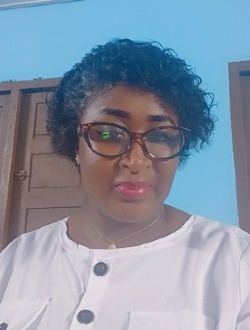Profil de Christine, une femme célibataire de 33 ans à Abidjan