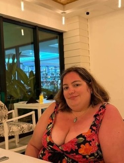 Profil de Lina, une femme célibataire de 34 ans à Anjou