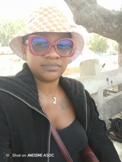 Profil de Cindy, une femme célibataire de 32 ans à Yaoundé