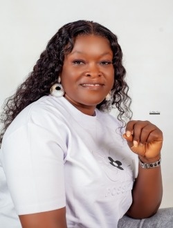 Profil de Florette Sonia, une femme célibataire de 47 ans à Cotonou