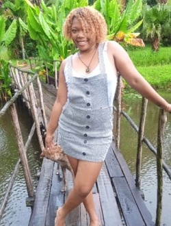 Profil de Kethia, une femme célibataire de 26 ans à Toamasina