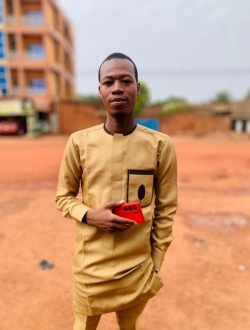 Profil de Abdoul, un homme célibataire de 28 ans à Ouagadougou
