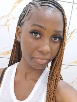 Profil de Jessy, une femme célibataire de 18 ans à Douala