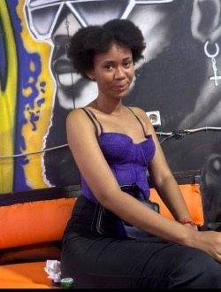 Profil de Marie Jeanne, une femme célibataire de 26 ans à Abidjan