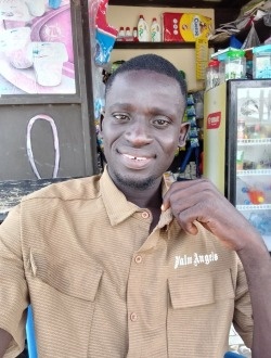 Profil de Kader, un homme célibataire de 33 ans à Abidjan