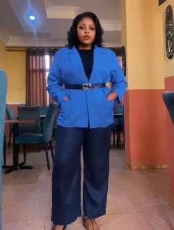 Profil de Lea, une femme célibataire de 25 ans à Yaoundé