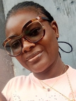 Profil de Chymene, une femme célibataire de 43 ans à Abang