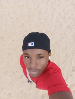 Profil de Paul, un homme célibataire de 18 ans à Cotonou