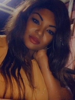 Profil de Laure, une femme célibataire de 42 ans à Yaoundé