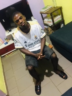 Profil de Steve, un homme célibataire de 24 ans à Abam