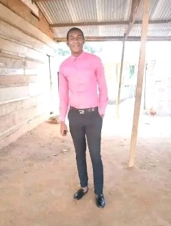 Profil de Luc, un homme célibataire de 35 ans à Yaoundé
