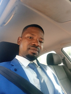 Profil de Nas, un homme célibataire de 41 ans à Lomé