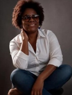 Profil de Fanfan, une femme célibataire de 54 ans à Libreville